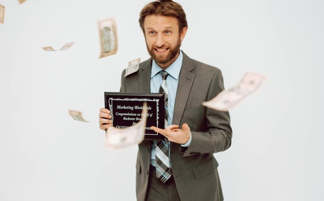 Why You Should Spotlight Exemplary Ethical Behavior at Work