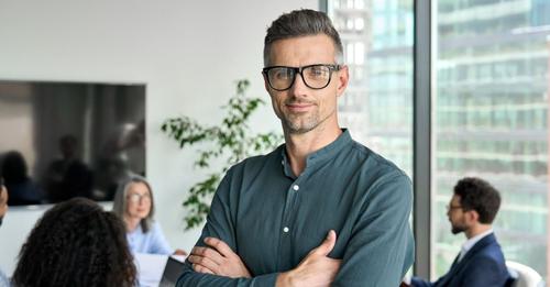 Mastering B2B Sales: Essential Changes Sales Leaders Must Implement Now